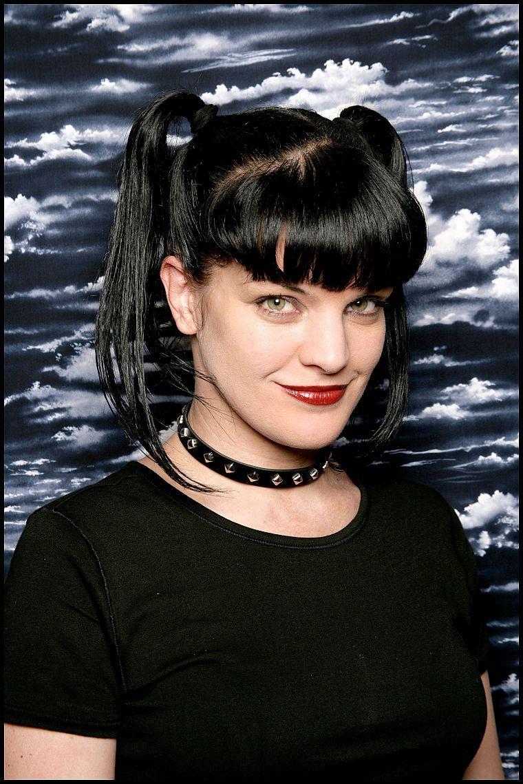 760x1139 Pauley Perrette, navy, Abby Sciuto, NCIS Wallpaper