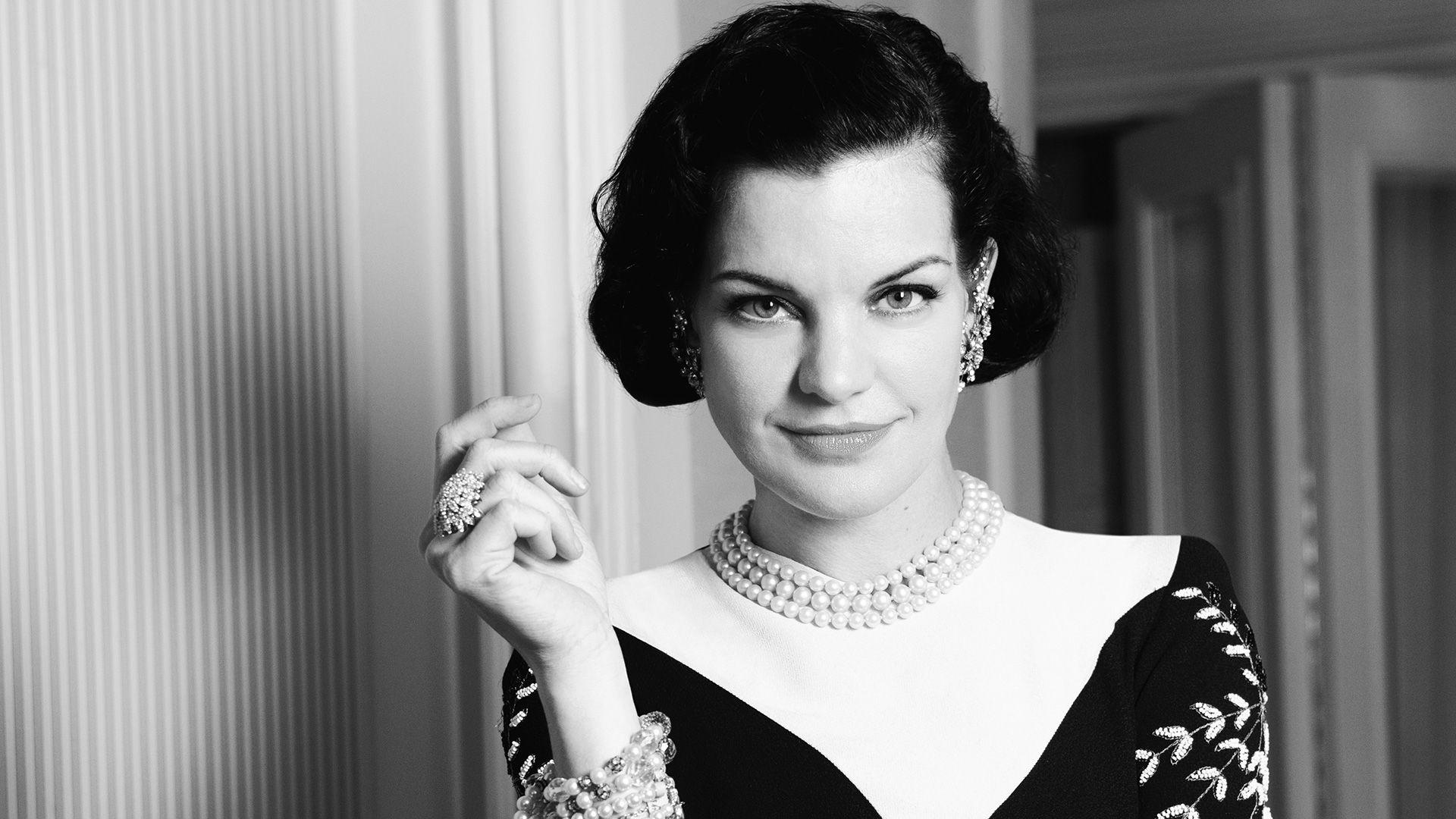 1920x1080 Reasons To Celebrate Pauley Perrette! Magazine Photo