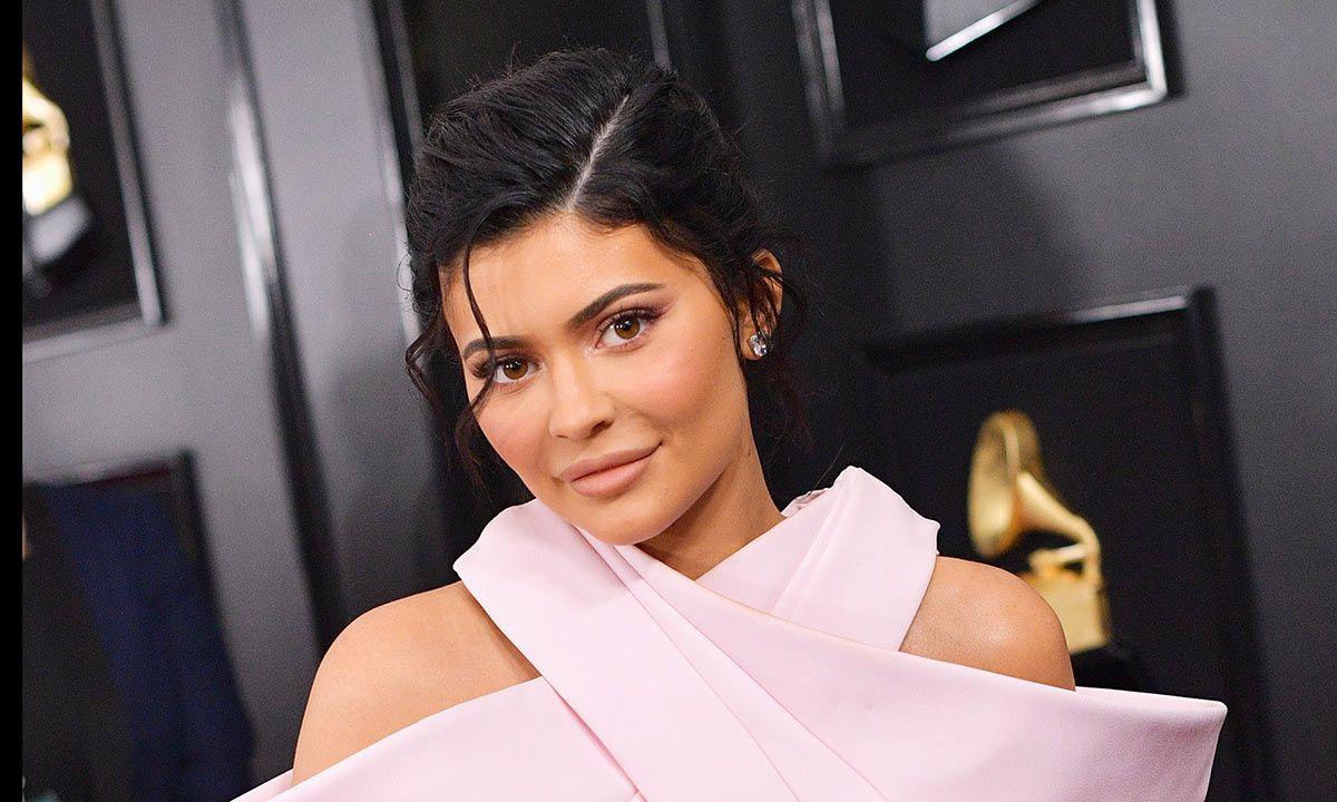 1200x720 Kylie Jenner's unusual wallpaper goes viral for the wrong reasons. HELLO!