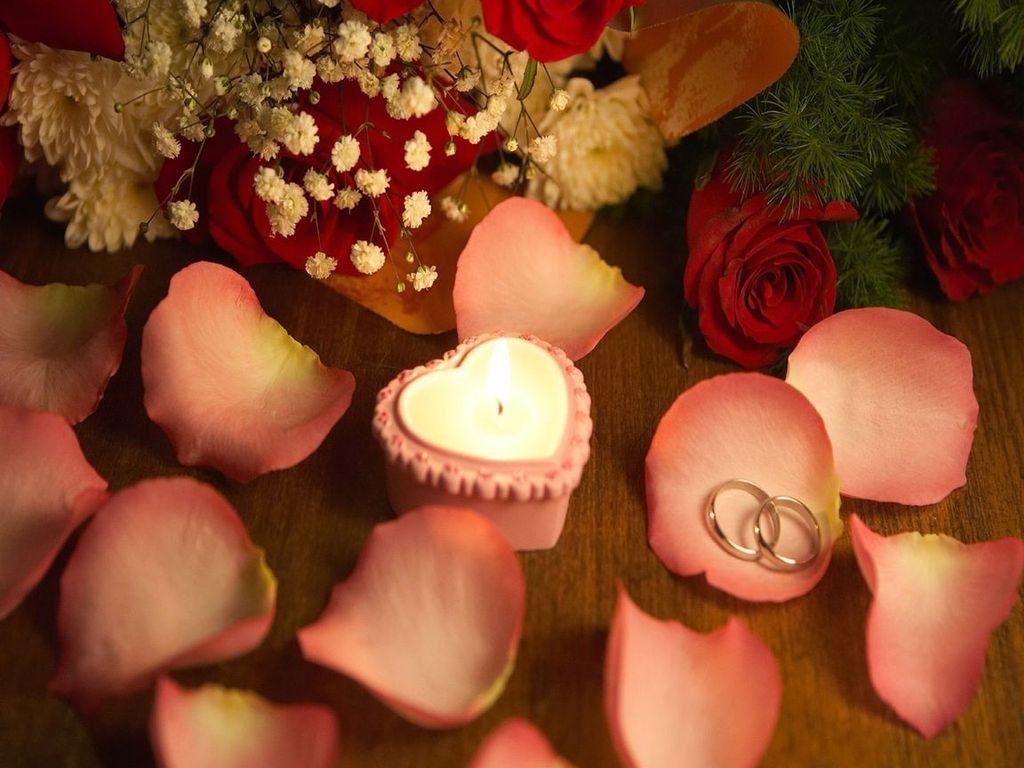 1024x768 Vintage Valentine Desktop Wallpaper
