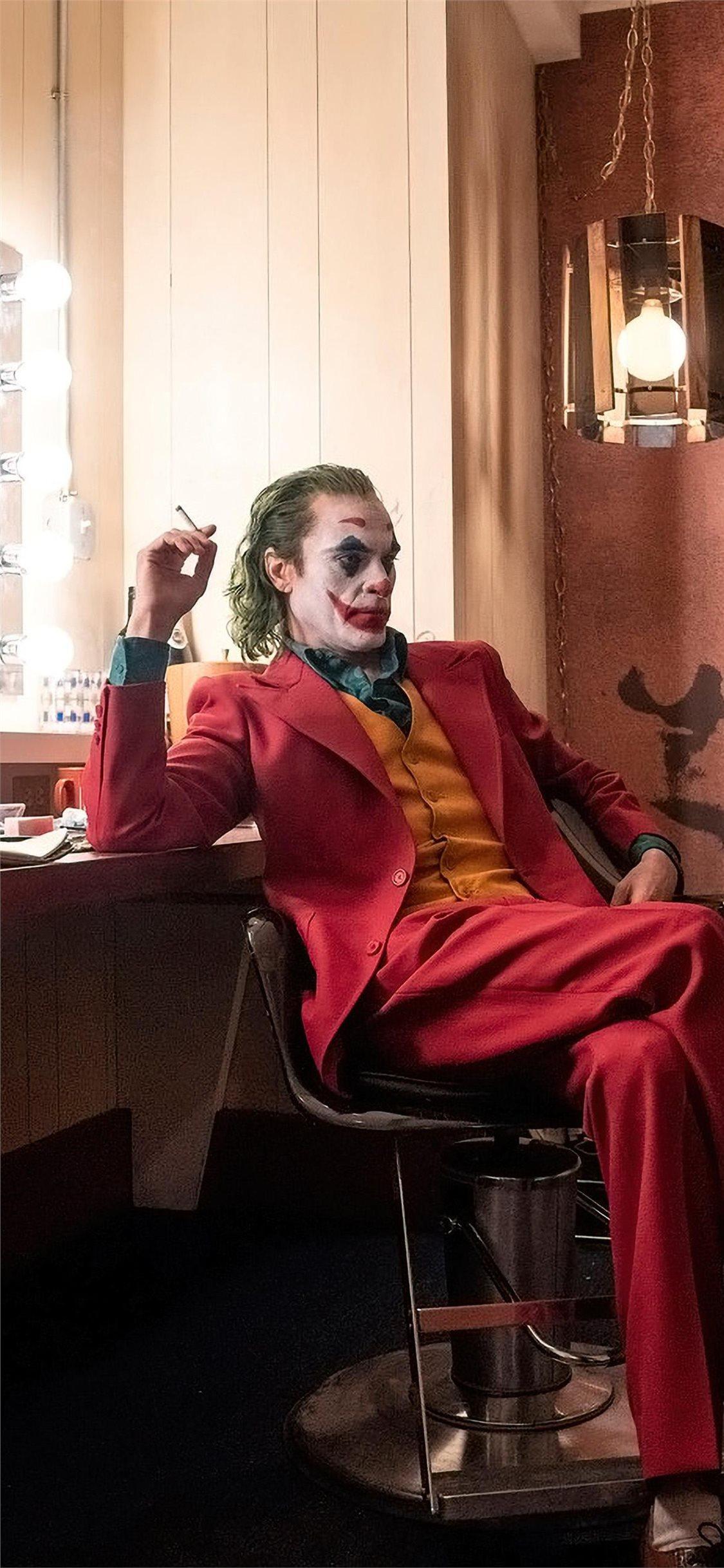 1125x2436 Joker 4k iPhone 11 Wallpaper