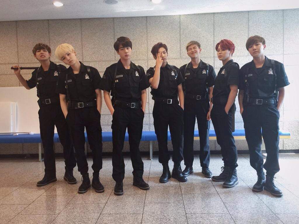 1024x768 BTS Eras [2013 2017]