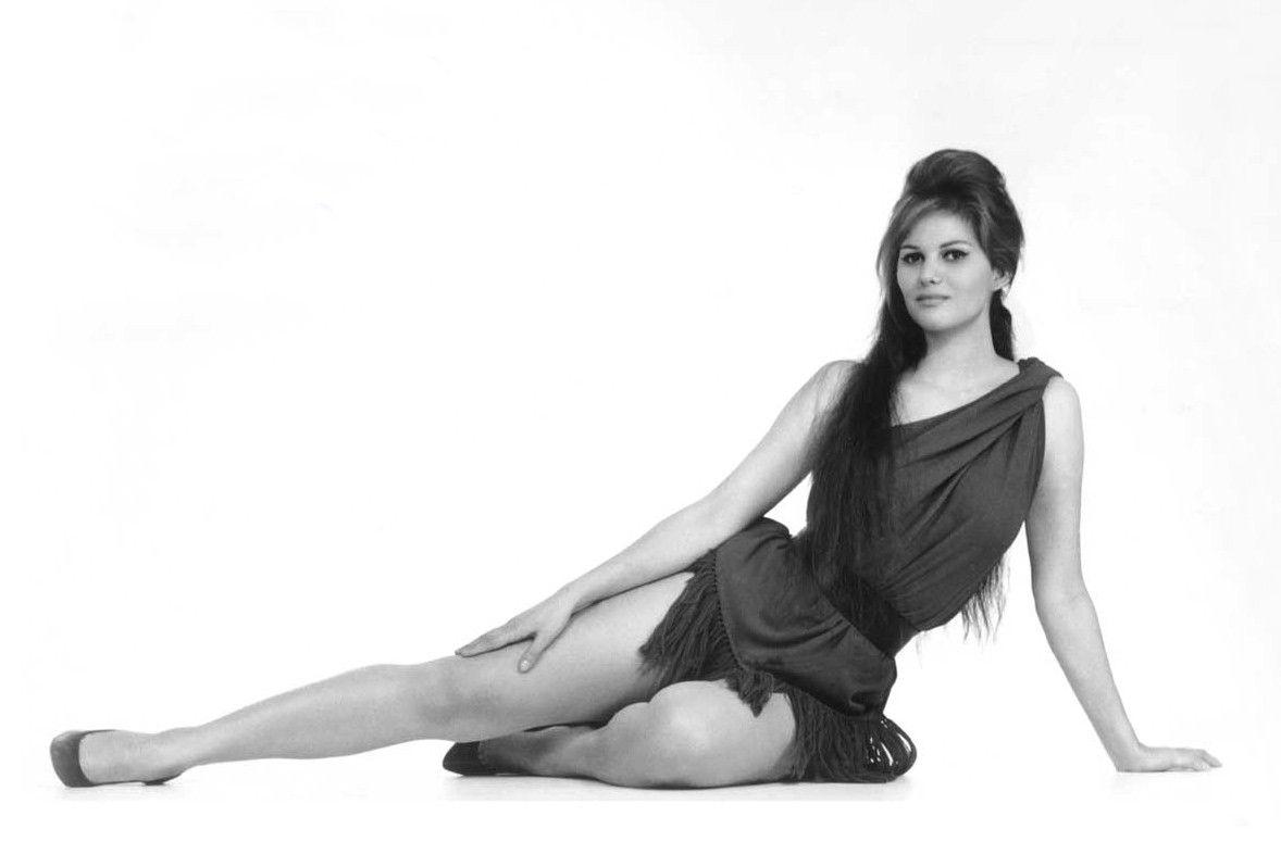 1178x786 Claudia Cardinale wallpaper