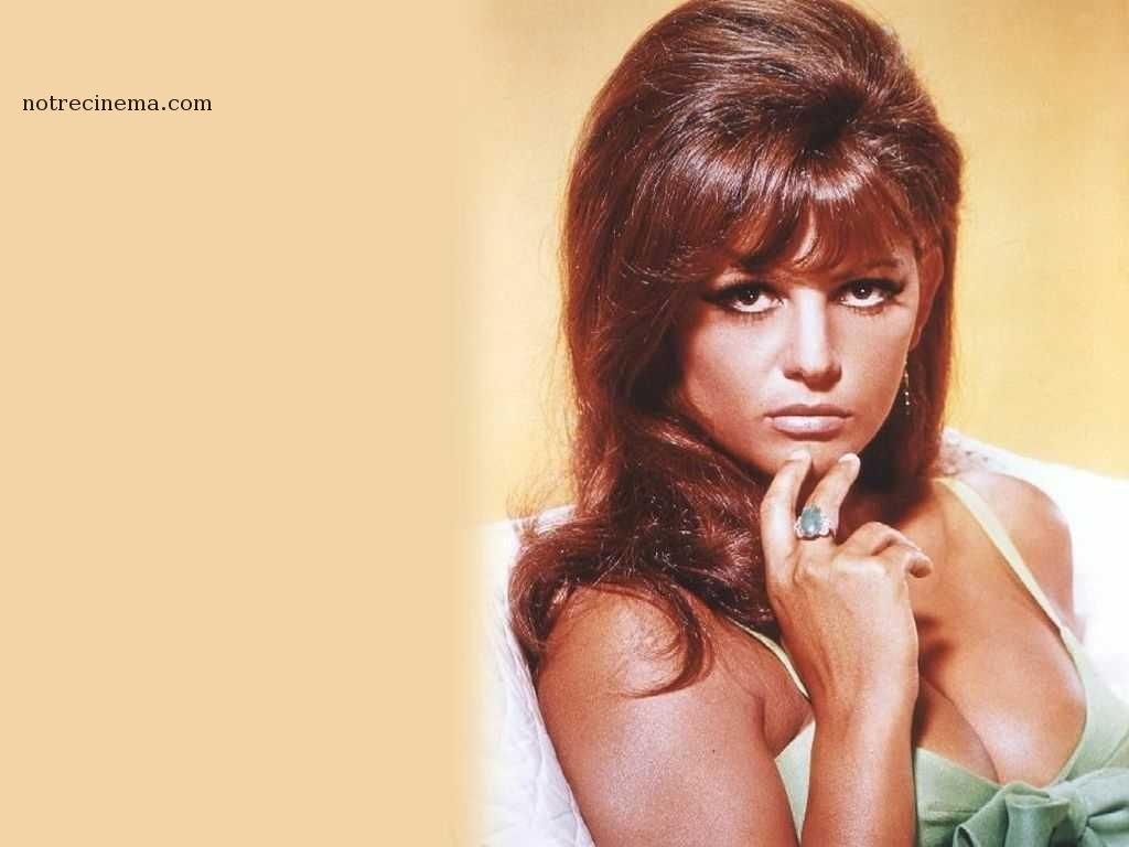 1024x768 Claudia CARDINALE : Biographie et filmographie