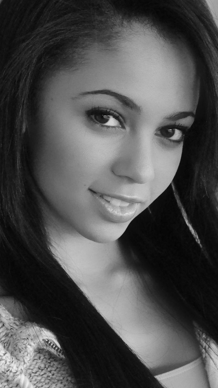 720x1280 Celebrity Vanessa Morgan (720x1280) Wallpaper