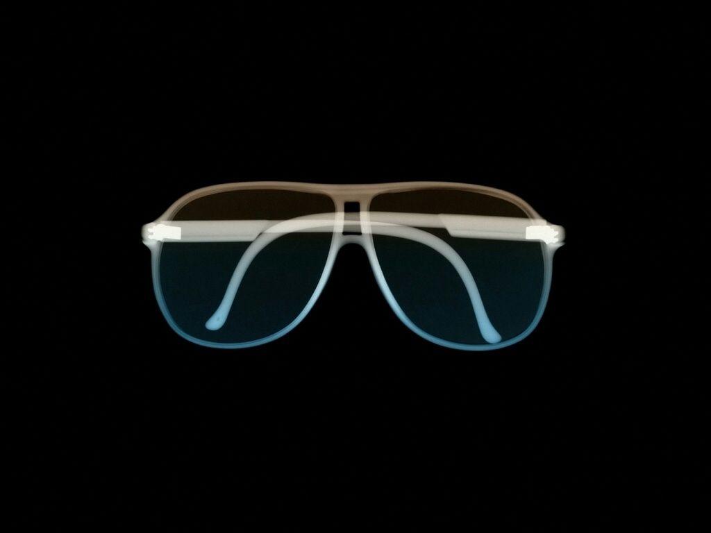 1024x768 Eyeglasses Wallpaper