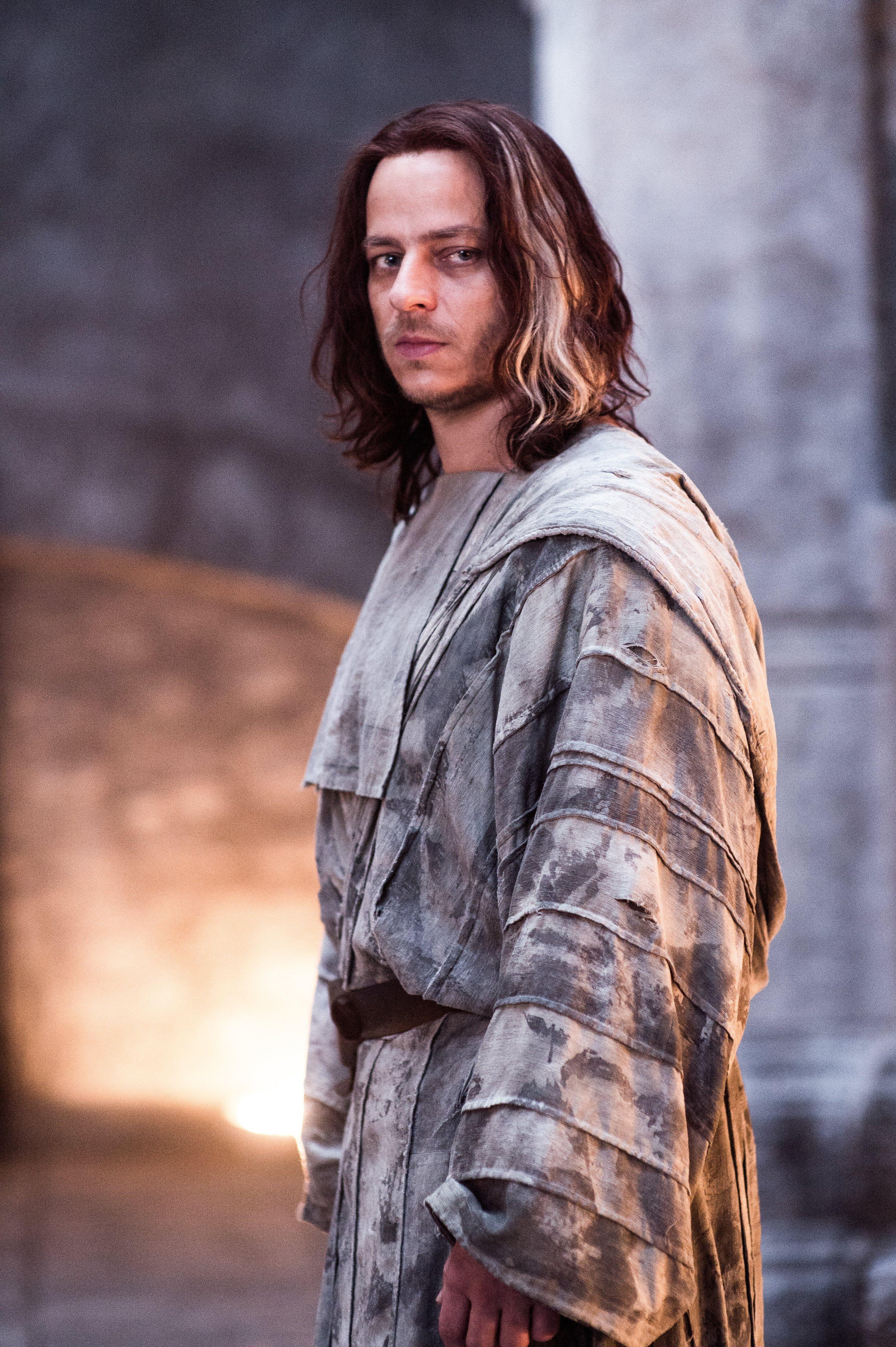 3013x4527 Jaqen H'ghar H'ghar Foto