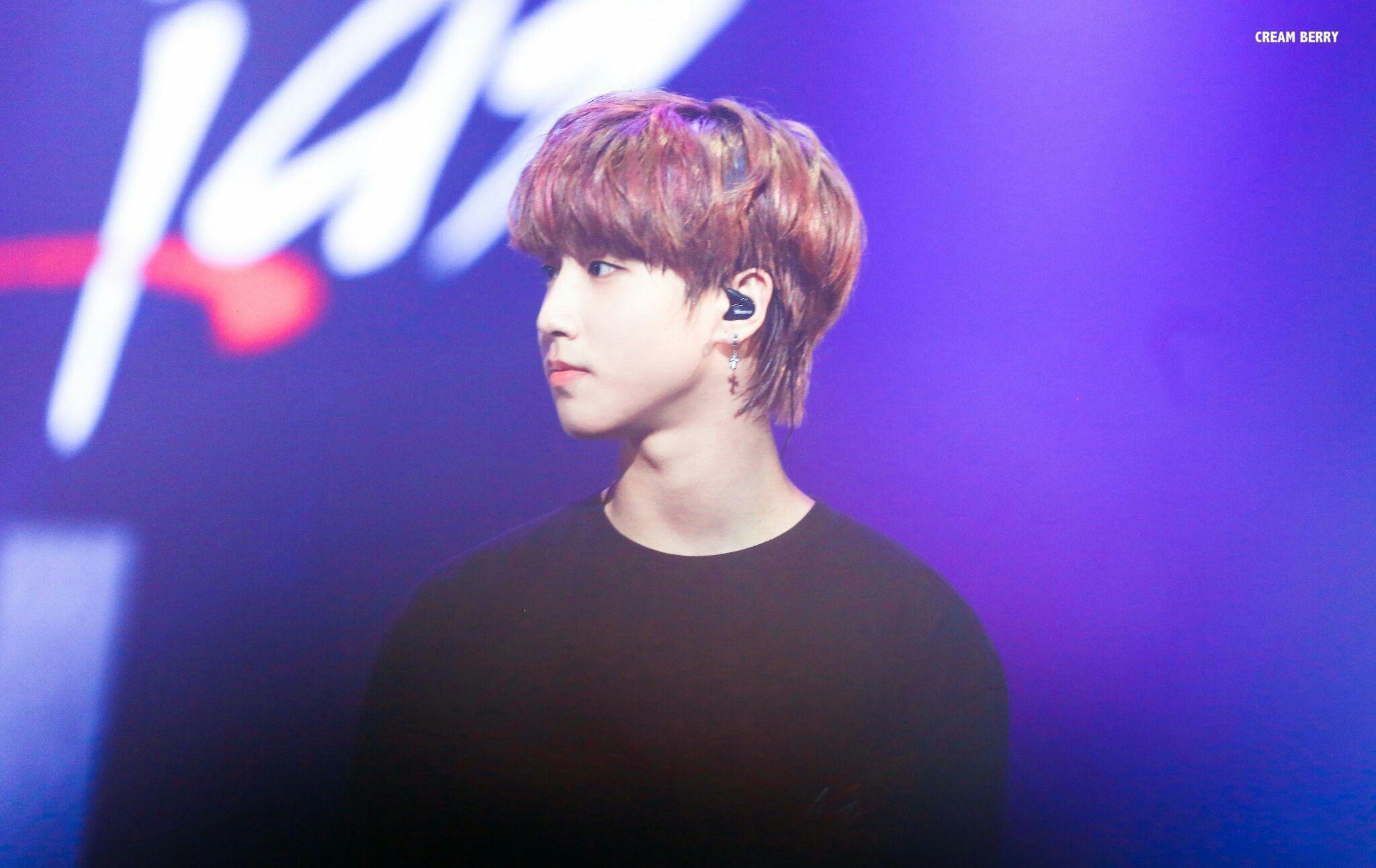 2048x1292 STRAY KIDS DEBUT SHOWCASE #unveil #District9
