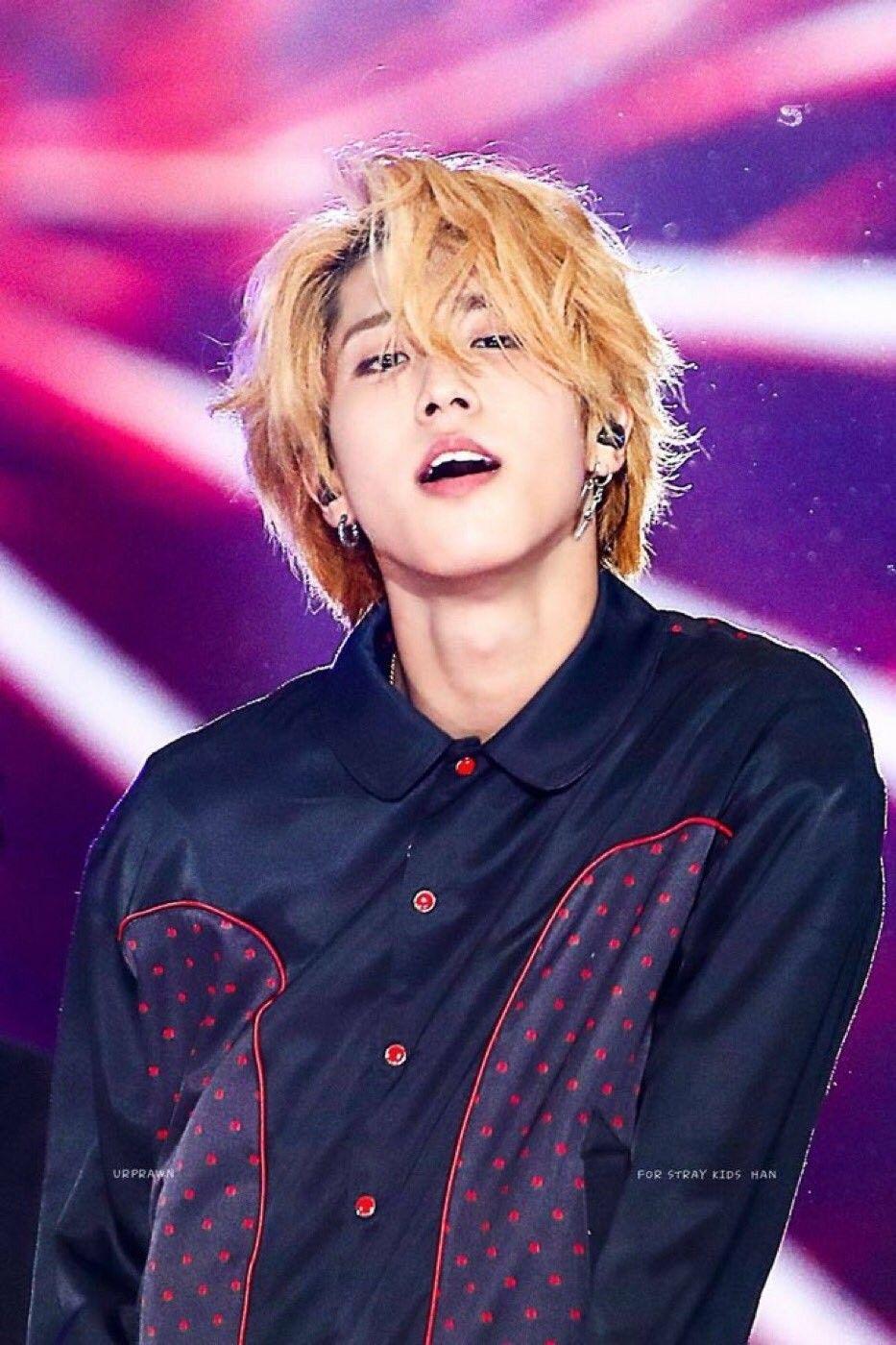 933x1400 Best Han Jisung image. Baby squirrel, Stray, Boy groups