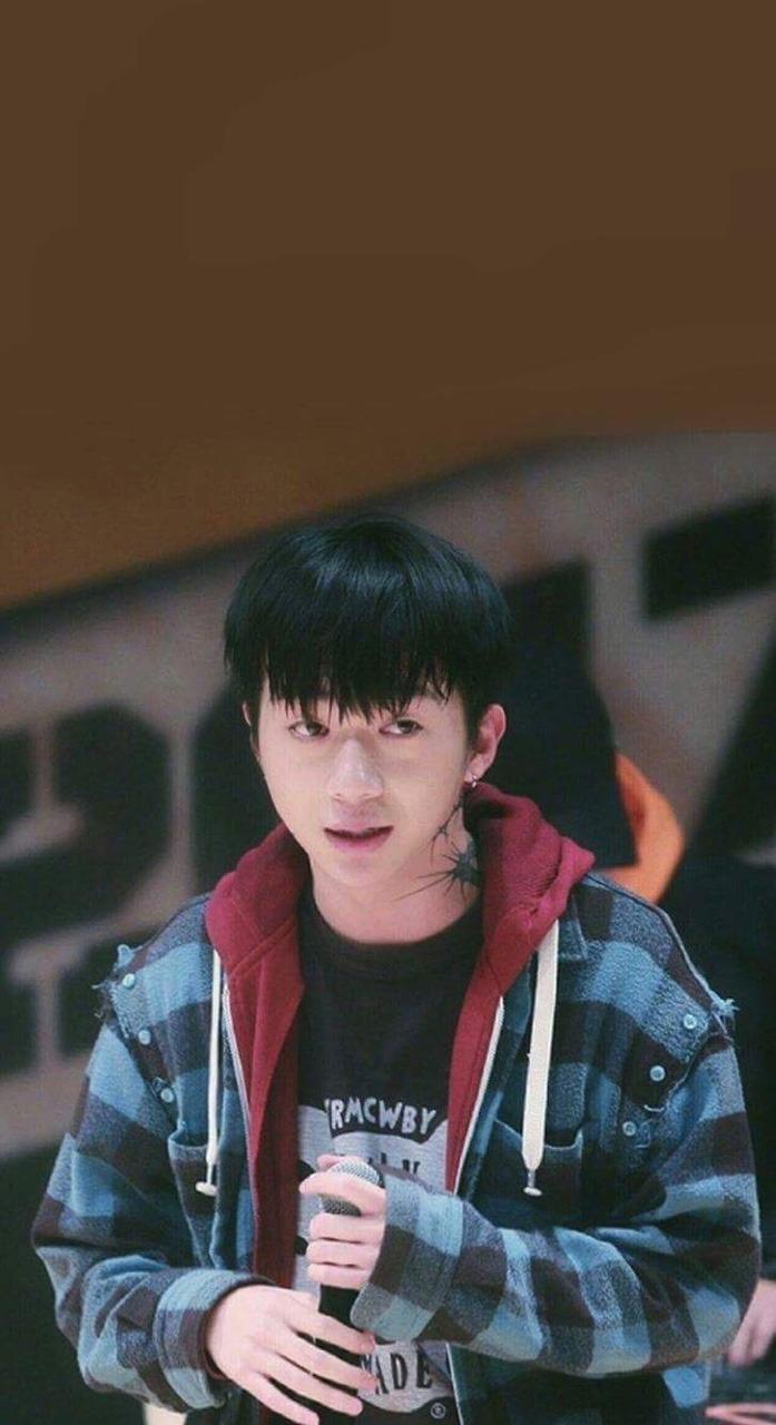 697x1280 Simon Dominic Wallpaper