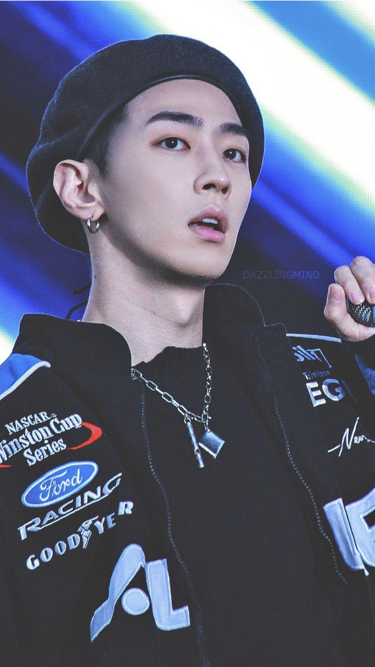 1242x2208 Pin