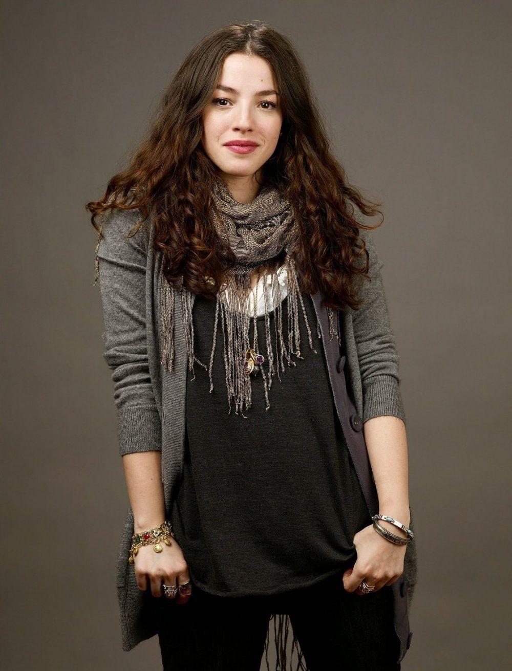 1000x1311 Olivia Thirlby wallpaper