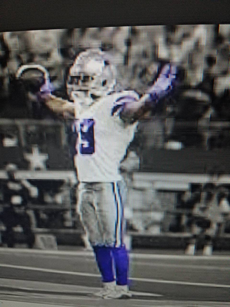 960x1280 Amari cooper wallpaper
