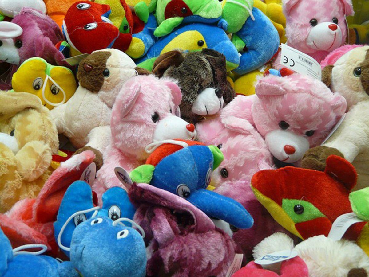 1200x902 Stuffed animals