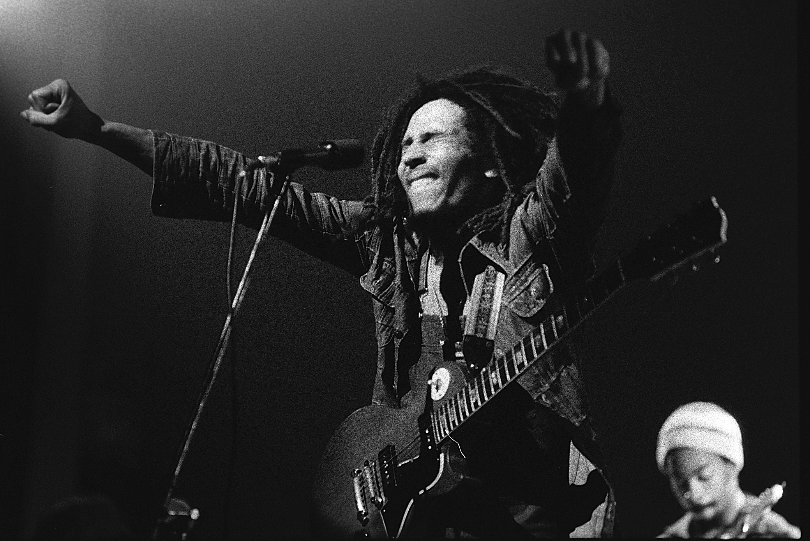 2781x1858 Bob Marley Performs In New York Desktop Wallpaperk HD