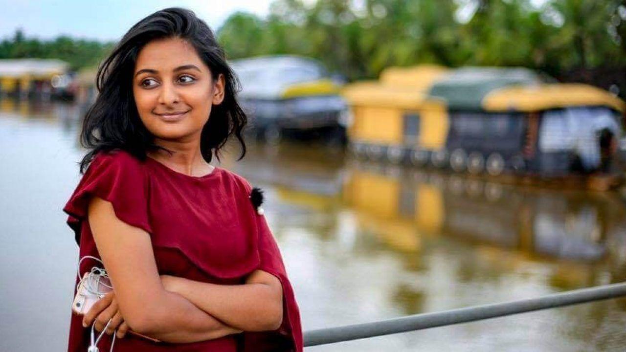 1280x720 Esther Anil Wiki, Biography, Age, Family, Movies, Image