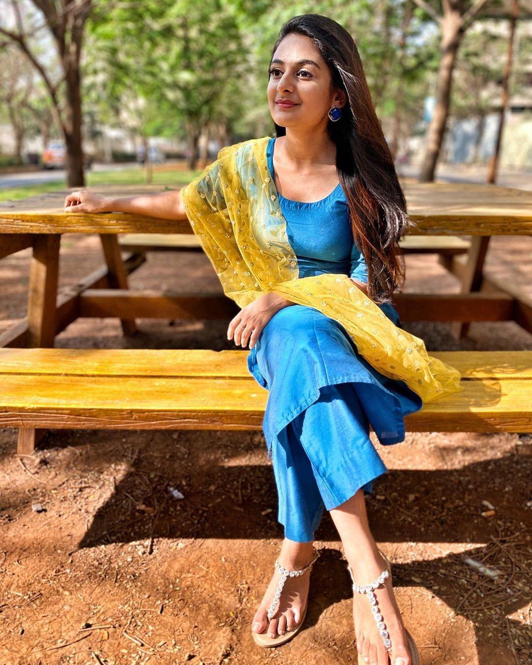 1080x1350 VIRAL SAREE PICS: Drishyam fame Esther Anil is not a child anymore