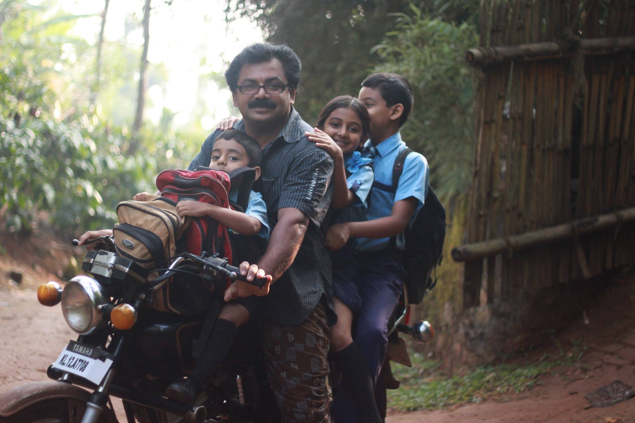 2048x1365 Esther Anil Family Photo