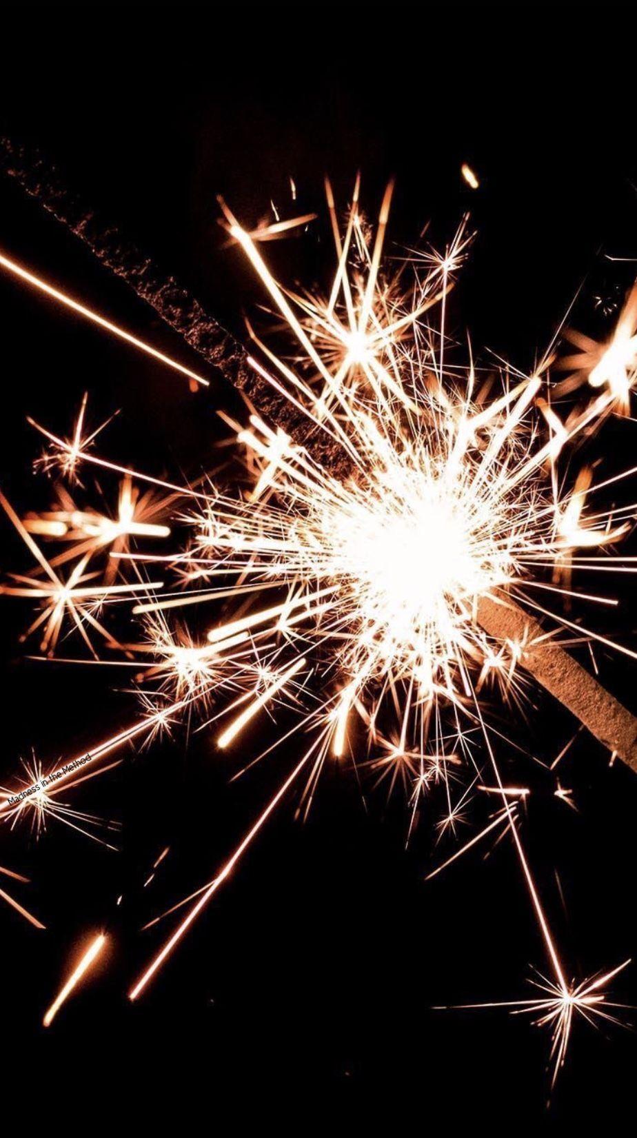 924x1651 ະ✧MadnessintheMethod✧ະ #sparklers. Книжные обои