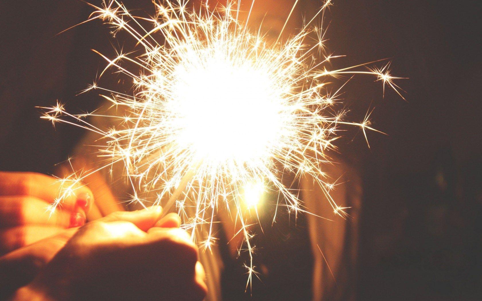 Sparklers Wallpapers - Top Free Sparklers Backgrounds - WallpaperAccess