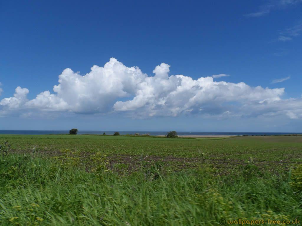 1024x768 North Norfolk Clouds