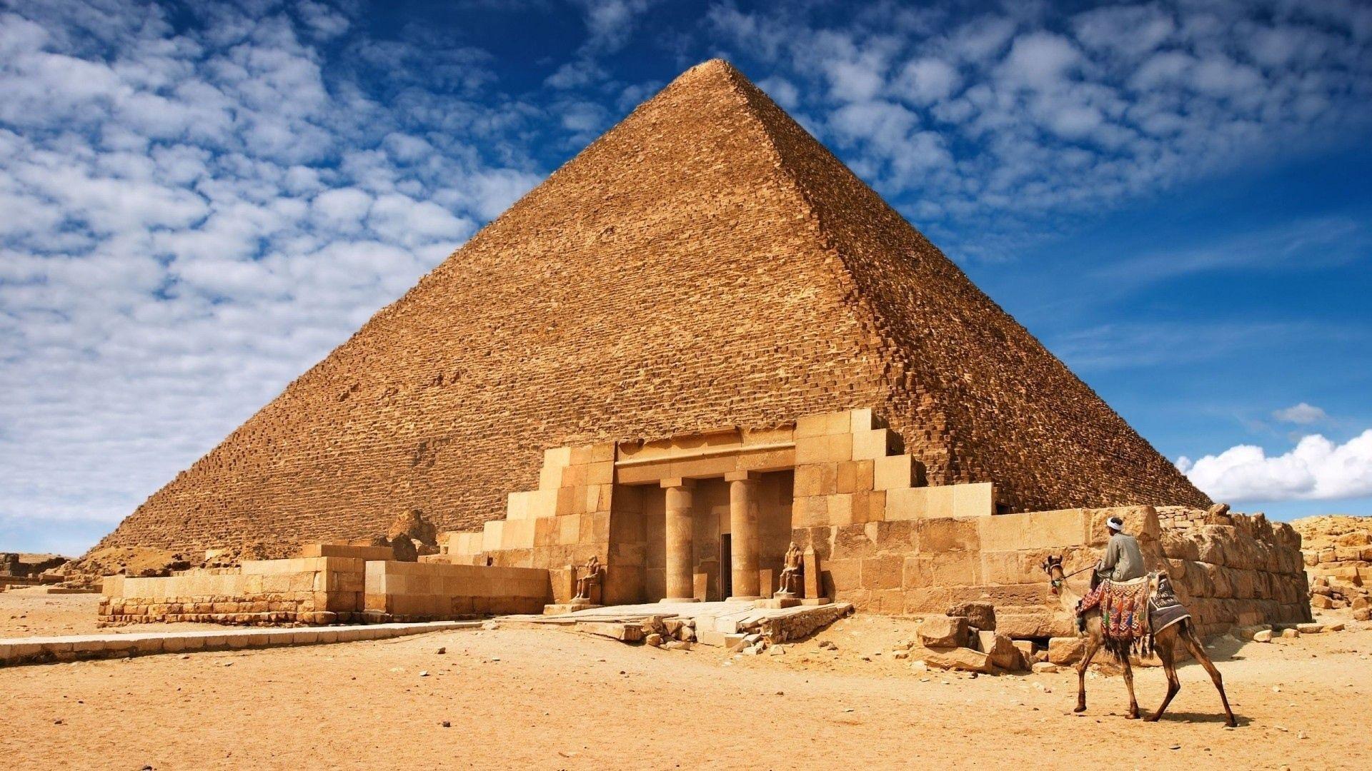 1920x1080 Entrance to the pyramid in Egypt Desktop wallpaper 1920x1080