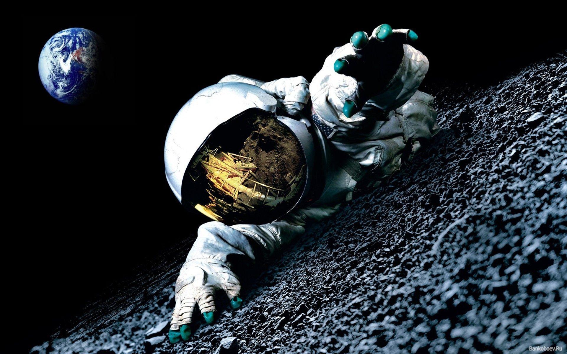 Trippy Astronaut In Space Wallpapers Top Free Trippy Astronaut In