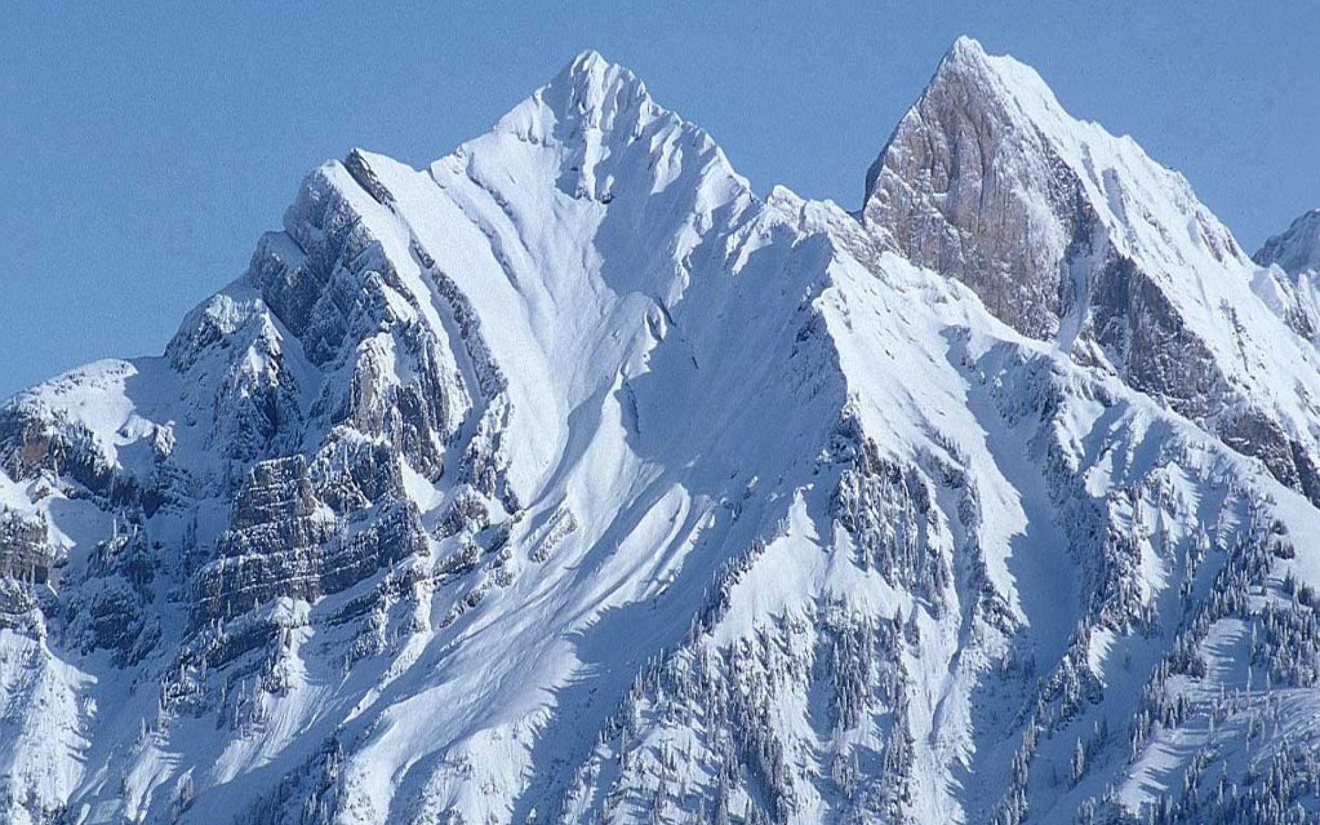 1920x1200 Big Beautiful Snow Mountain wallpaper. Big Beautiful Snow