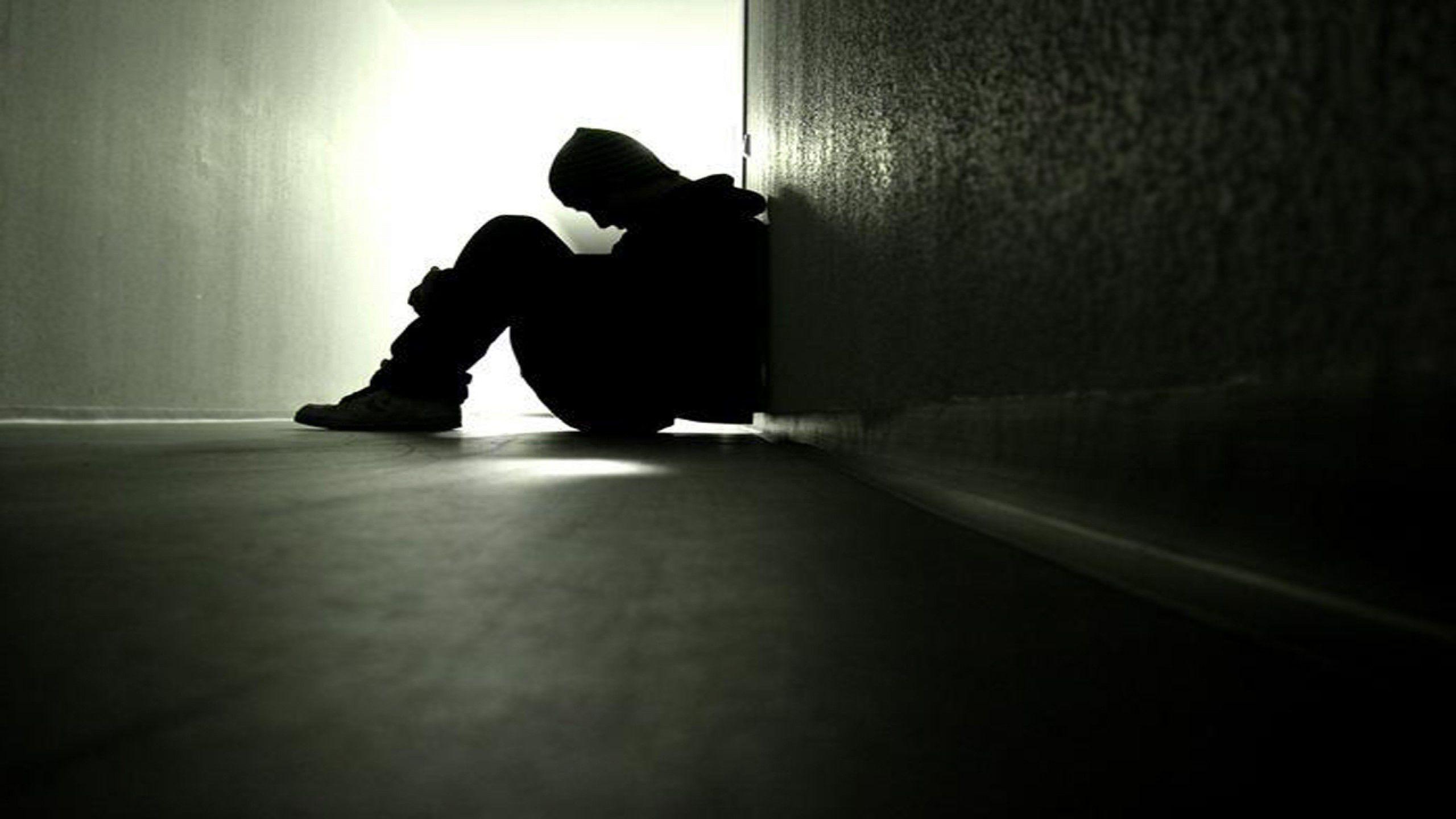 2560x1440 Lonely Background. Lonely Wallpaper