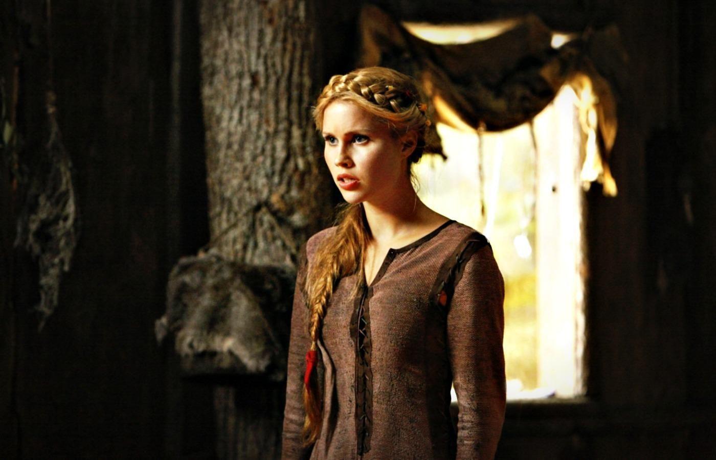 1400x900 Claire Holt as Rebekah HQ Wallpaper. Roupas antigas, Fotos