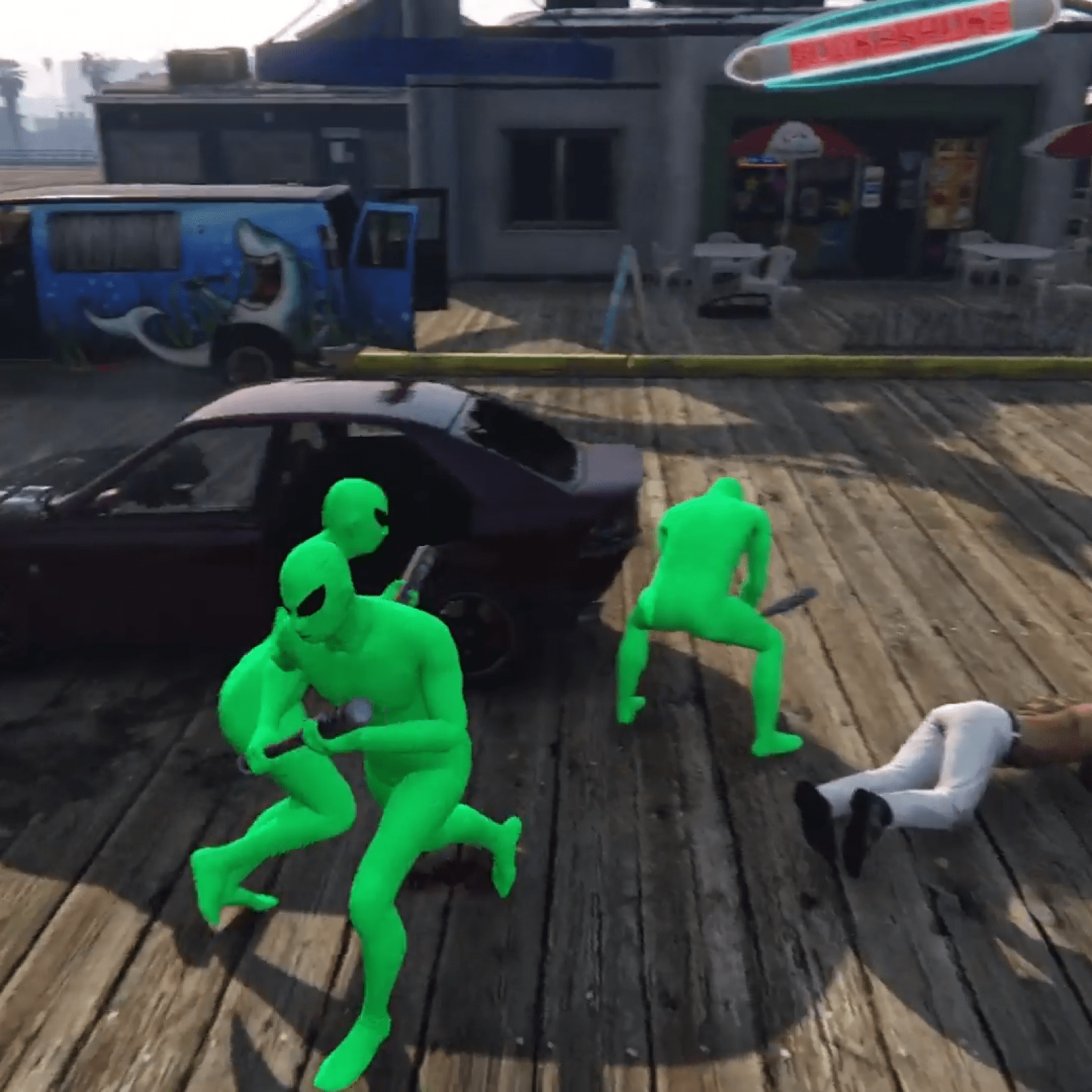 1600x1600 Grand Theft Auto V' Alien Originators Didn't Think They Would