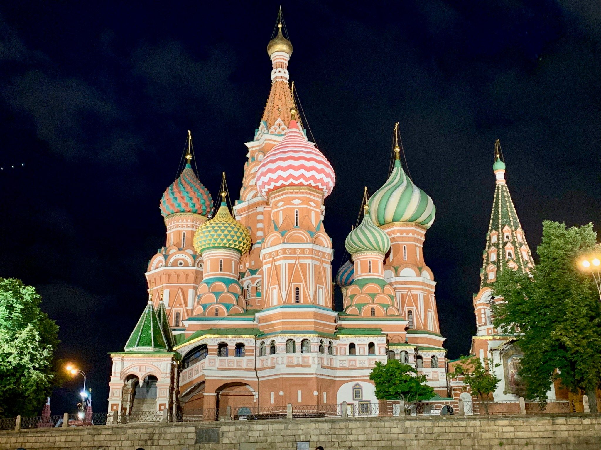 2048x1536 Red Square, the Kremlin and surrounding sites, Russia