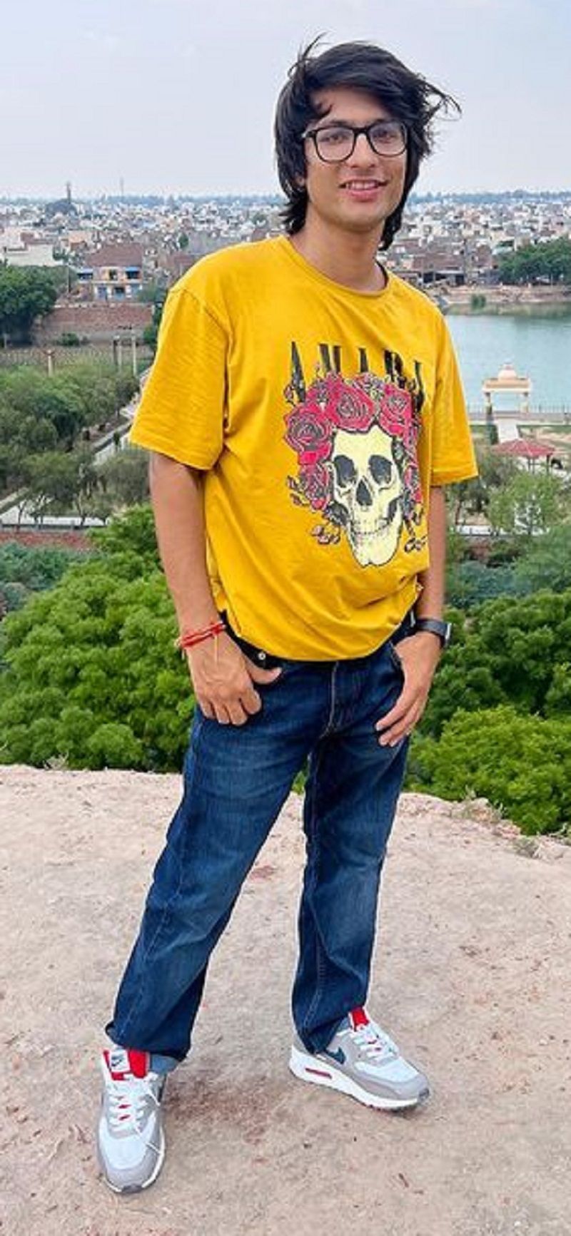 800x1733 Saurav Joshi (YouTuber) Age, Girlfriend, Wife, Family, Biography & More StarsUnfolded