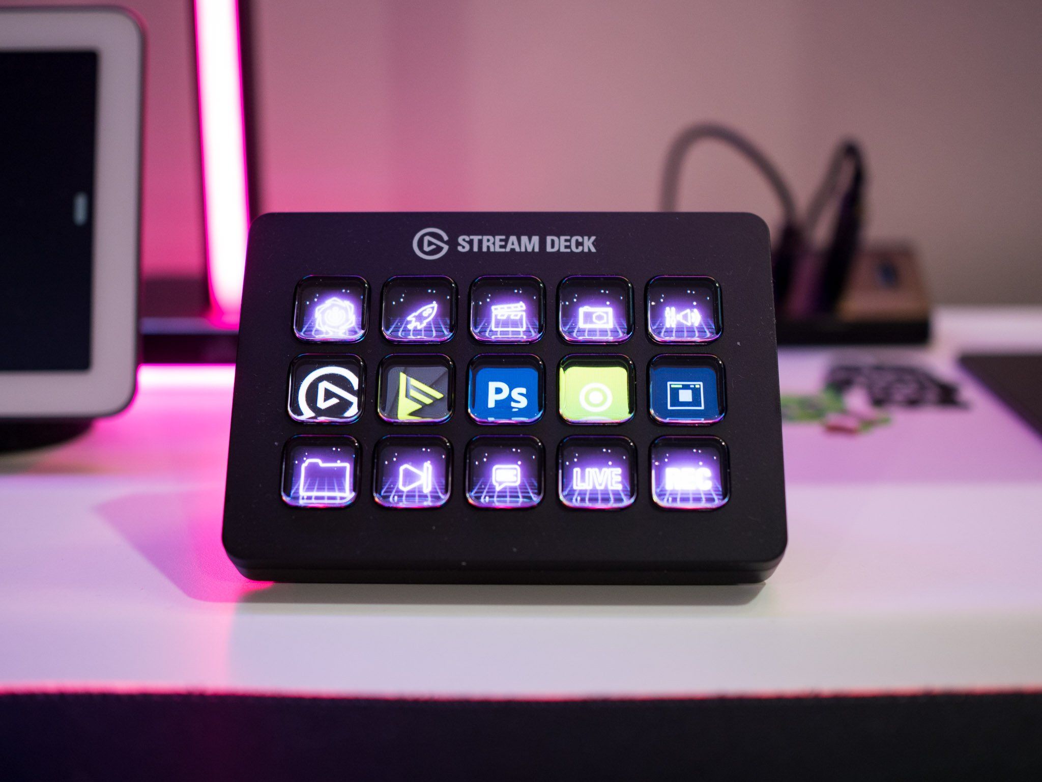 2048x1536 Elgato Stream Deck MK.2 review: Still the default choice for streamers
