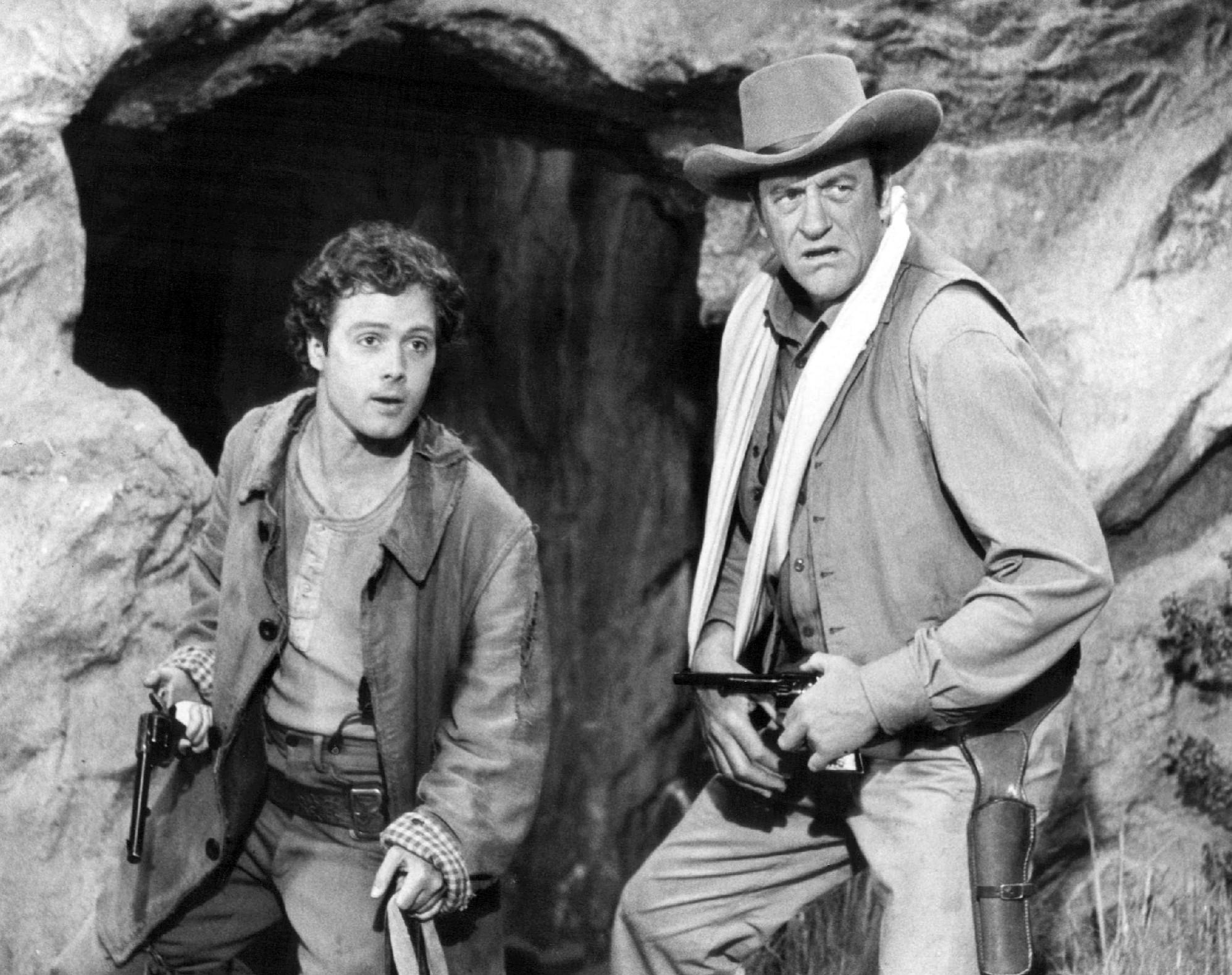 1995x1579 James Arness and Dennis Redfield