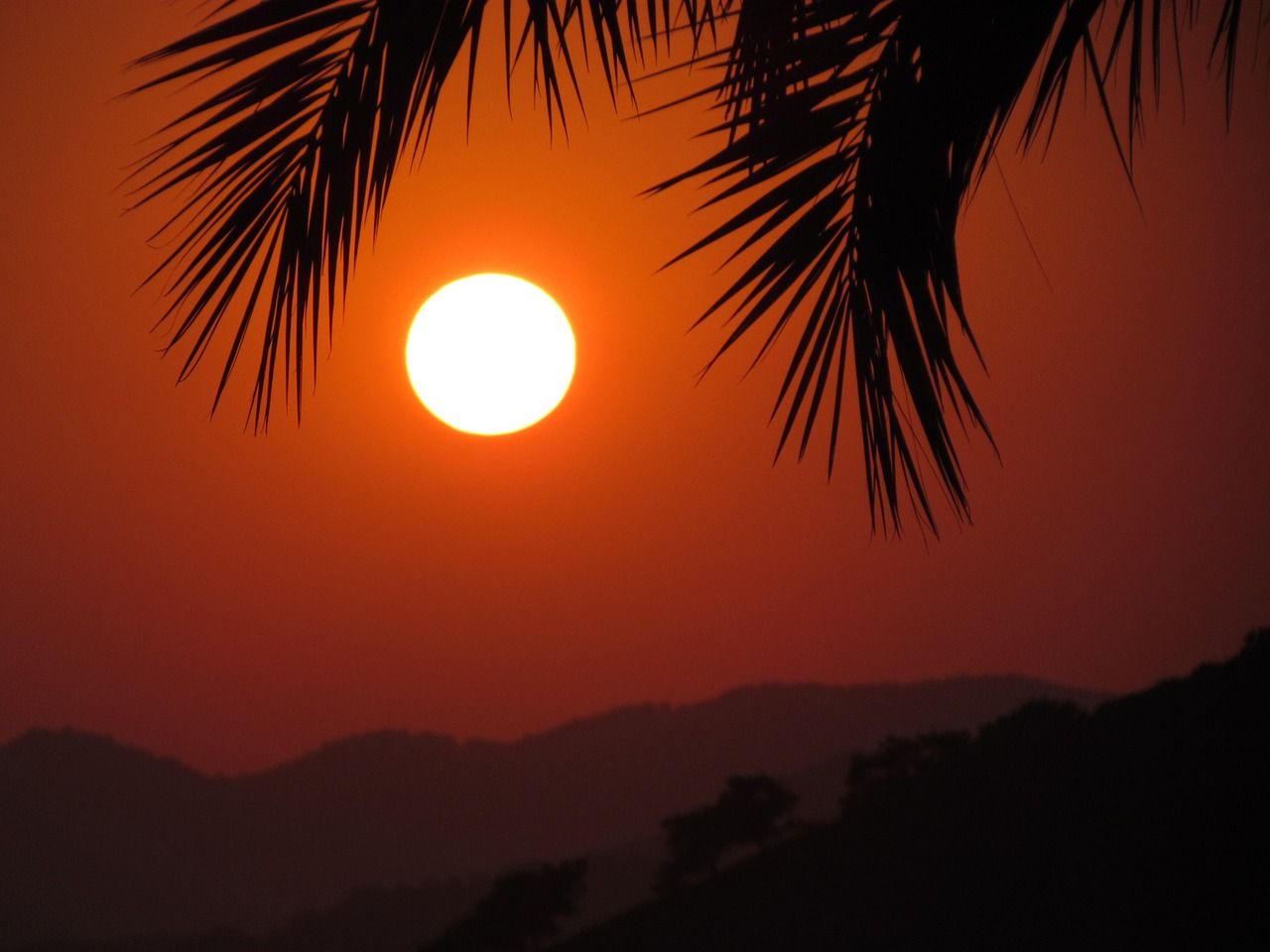 1280x960 Sun Light Sky