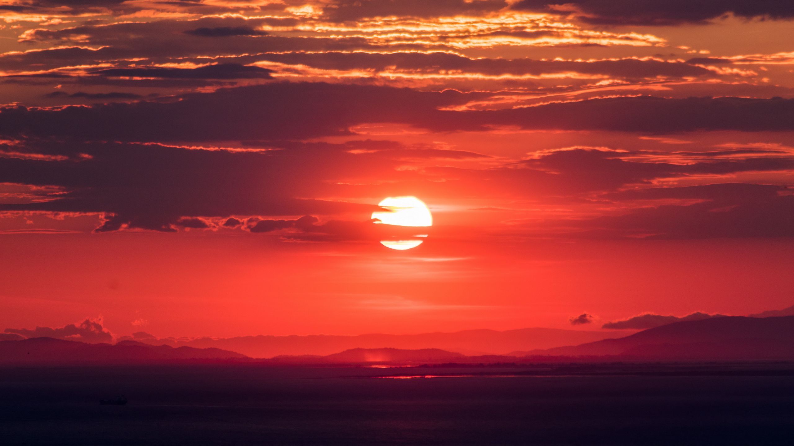 2560x1440 Download wallpaper 2560x1440 sun, sunset, sky widescreen 16:9 HD background