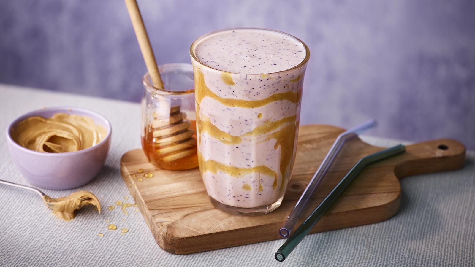 1600x900 Protein shake