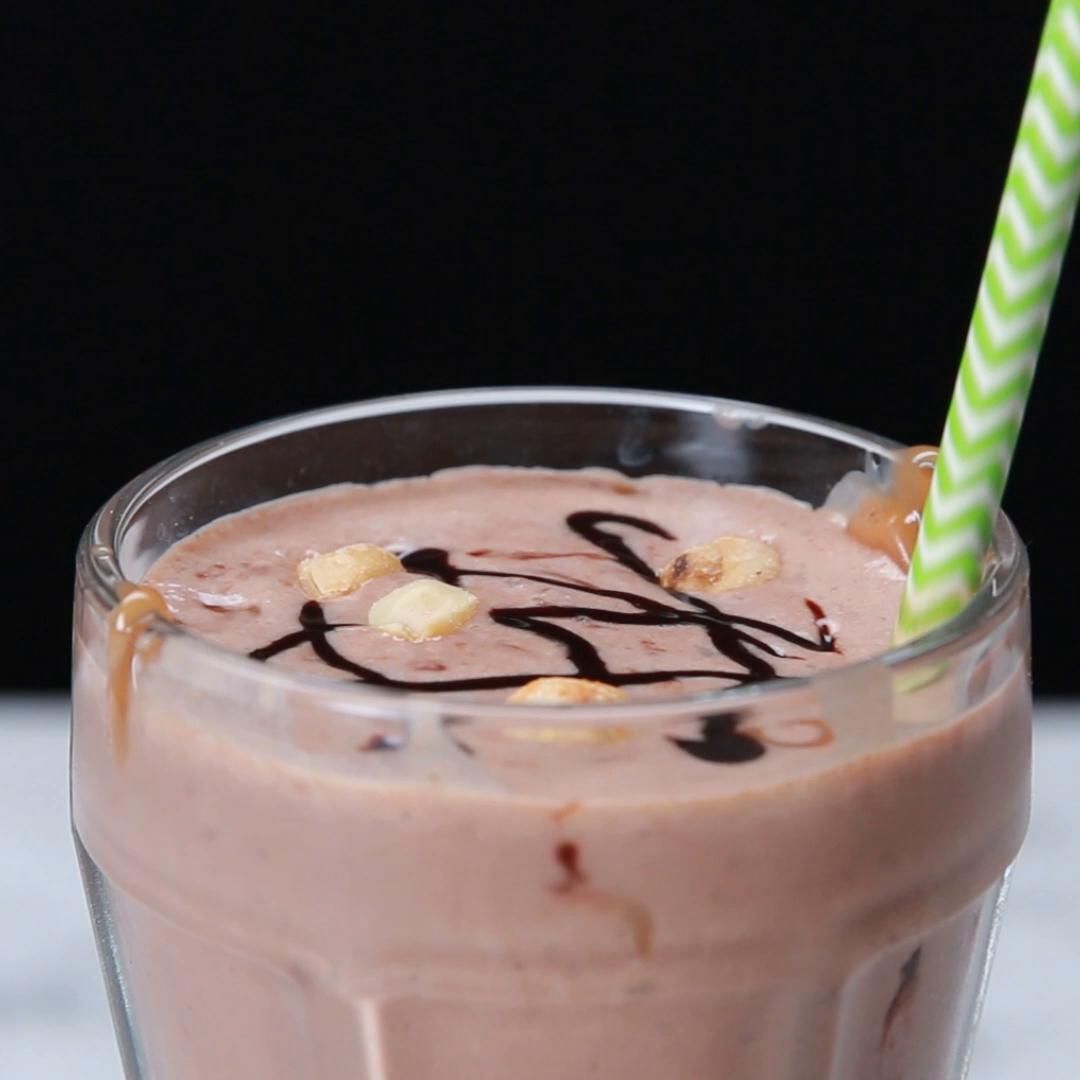 1080x1080 Snickers Flavored Protein Smoothie Recipe