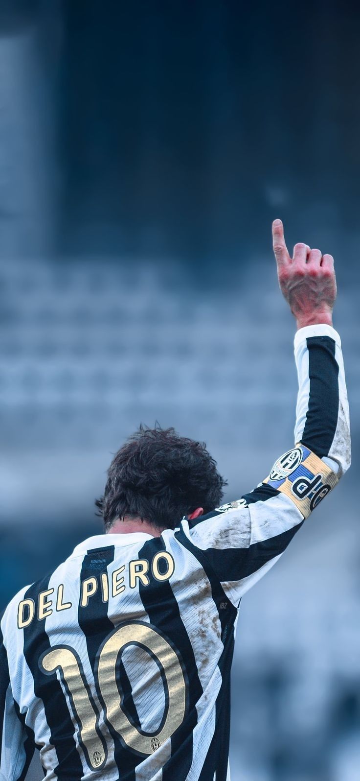 736x1595 Football Wallpaper