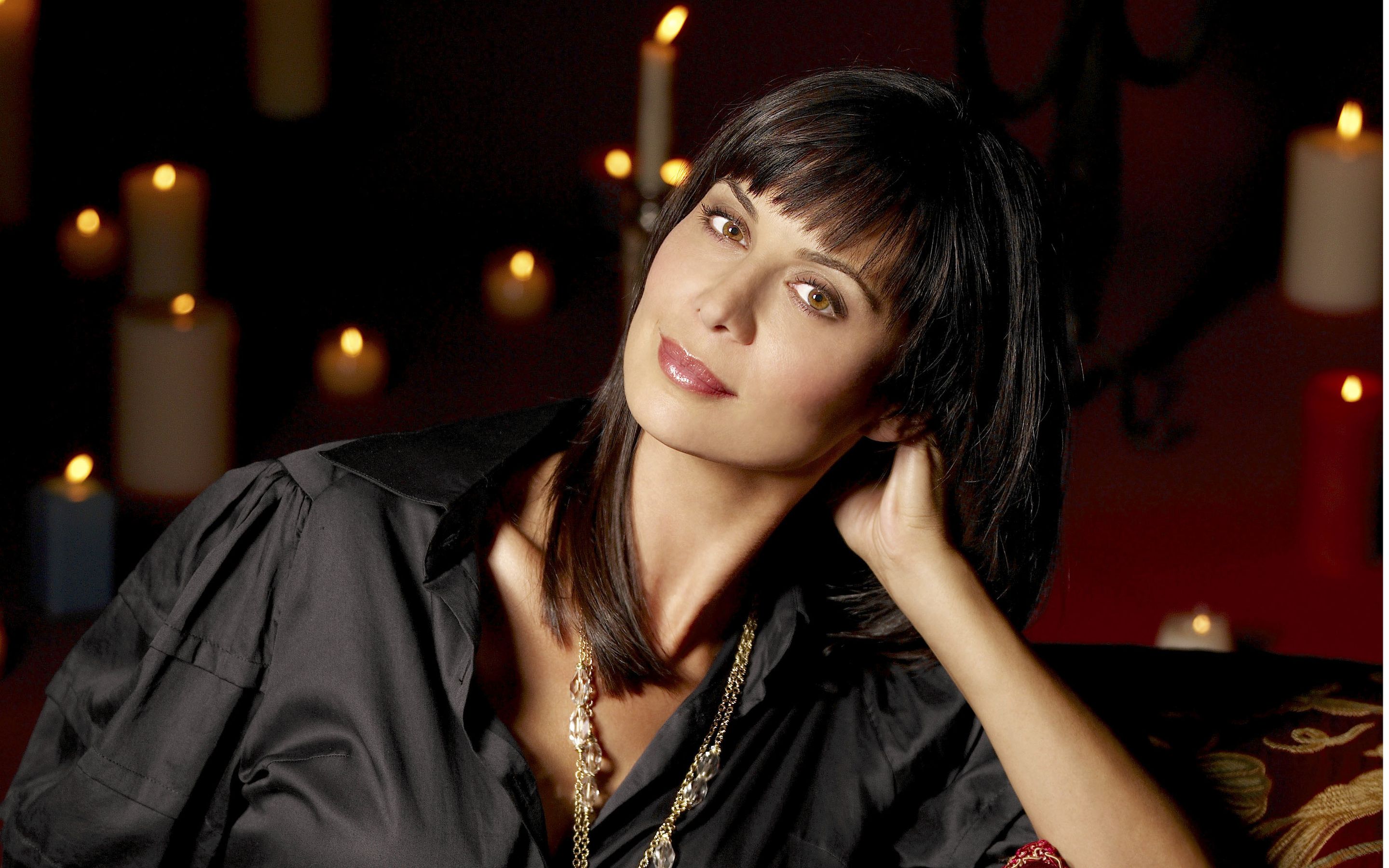 2880x1800 Catherine Bell: Stunning British Actress HD Celebrity Wallpaperx1800