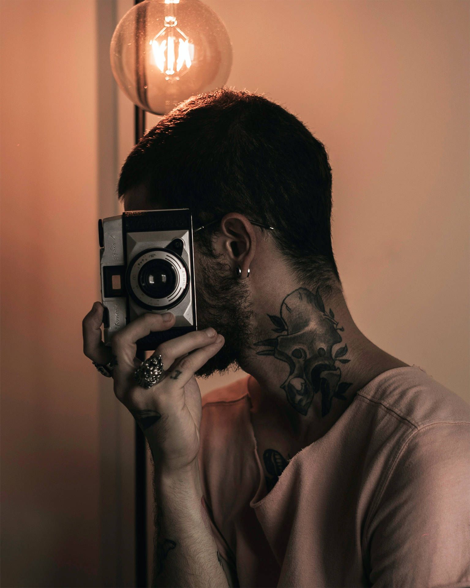 1535x1920 Camera Man Aesthetic Wallpaper