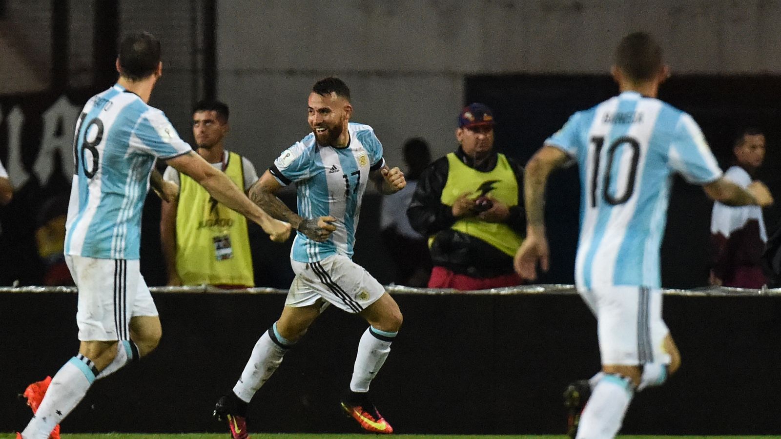 1600x900 Venezuela 2 2 Argentina: Nicolas Otamendi Rescues Late Point