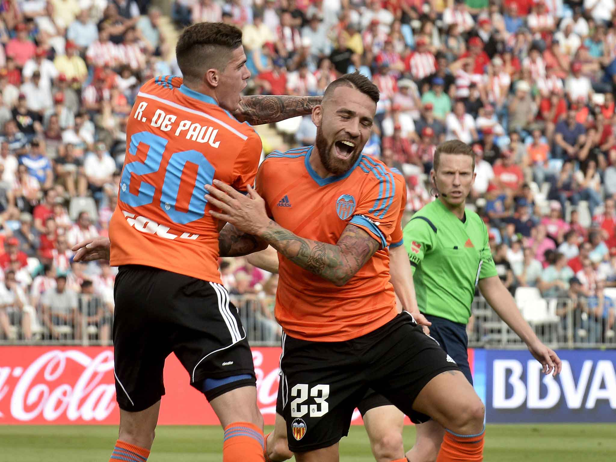 2048x1536 Nicolas Otamendi To Manchester United: Marcos Rojo Favourites Tweet Asking Him To 'tap Up' Argentina Team Mate