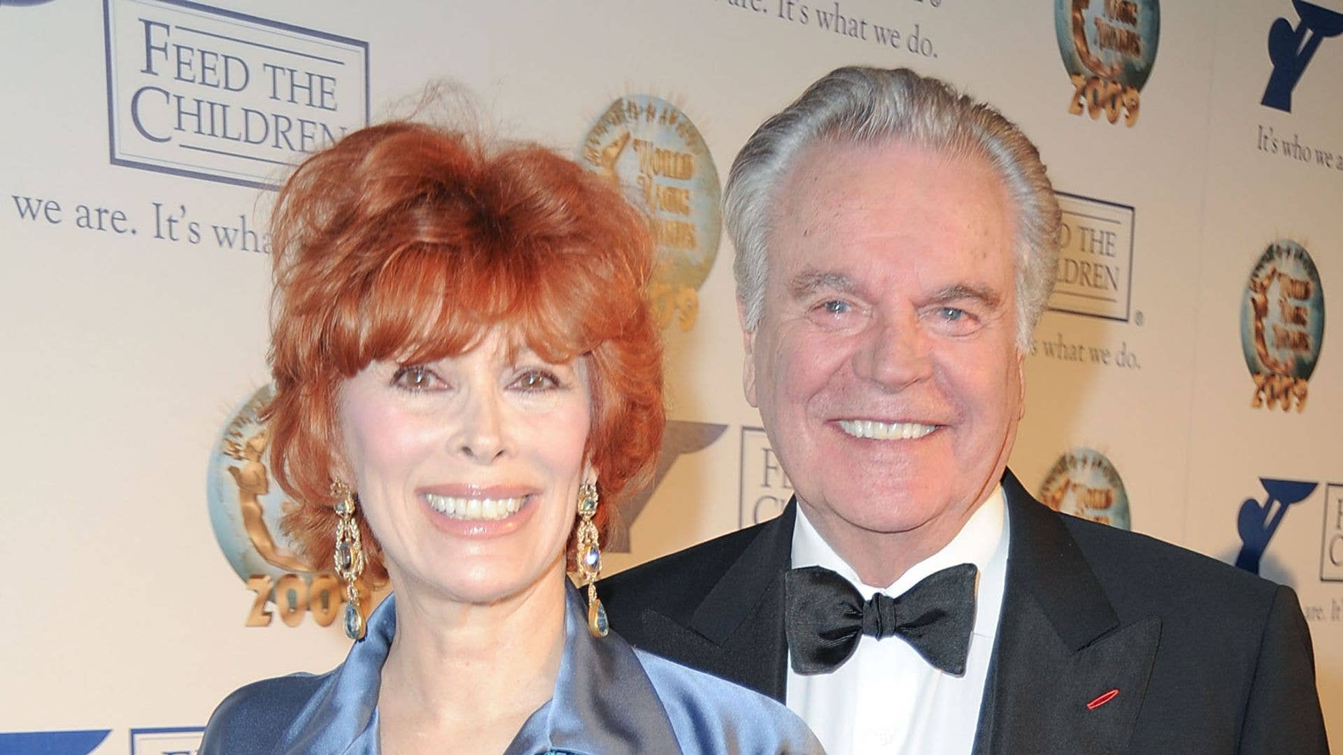 1920x1080 Hart To Hart Star Robert Wagner, And Former Bond Girl Wife, Mark Relationship Milestone With Rare Loved Up Photo
