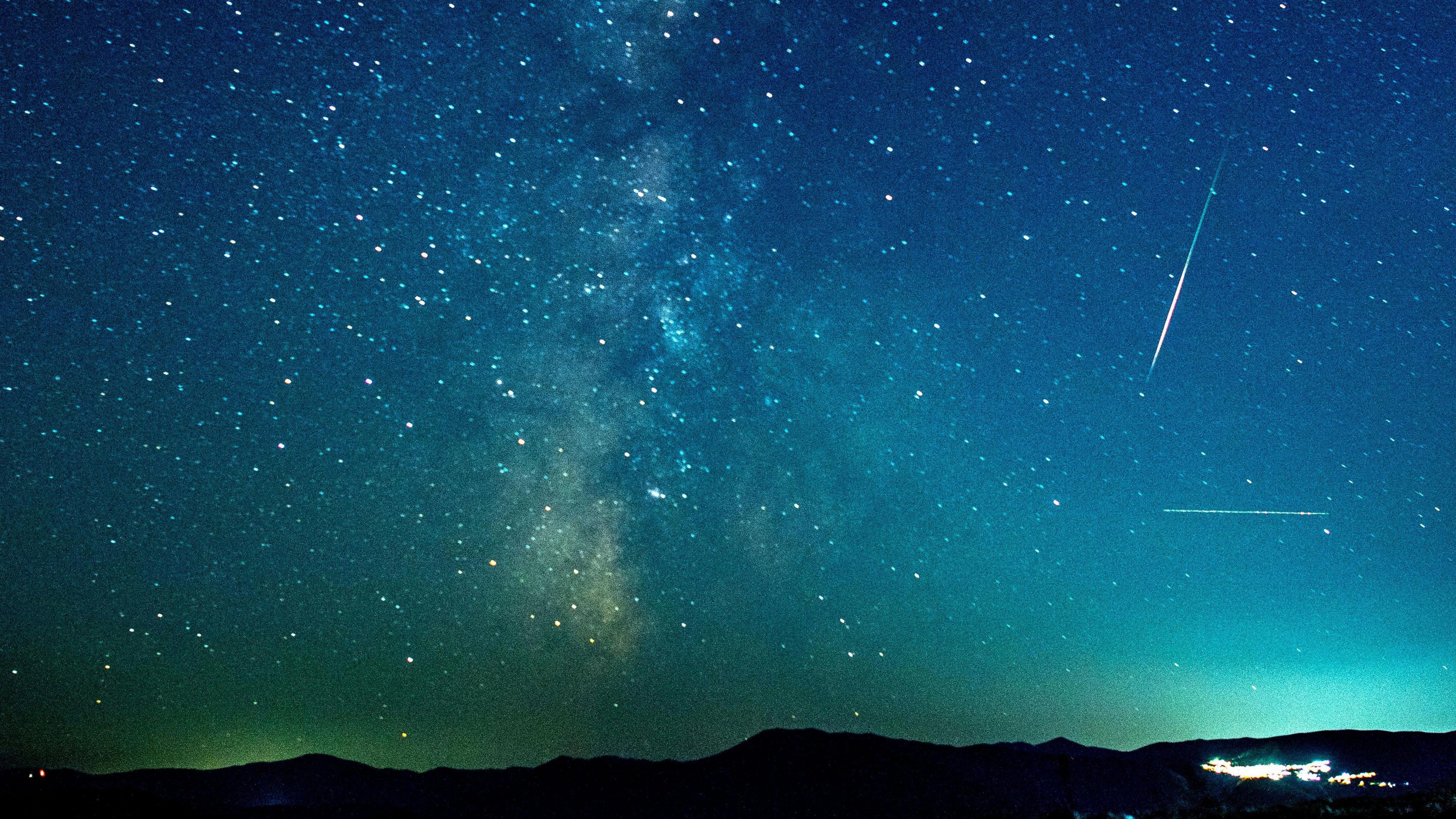 3840x2160 Perseid meteor shower: Incredible picture from across the world