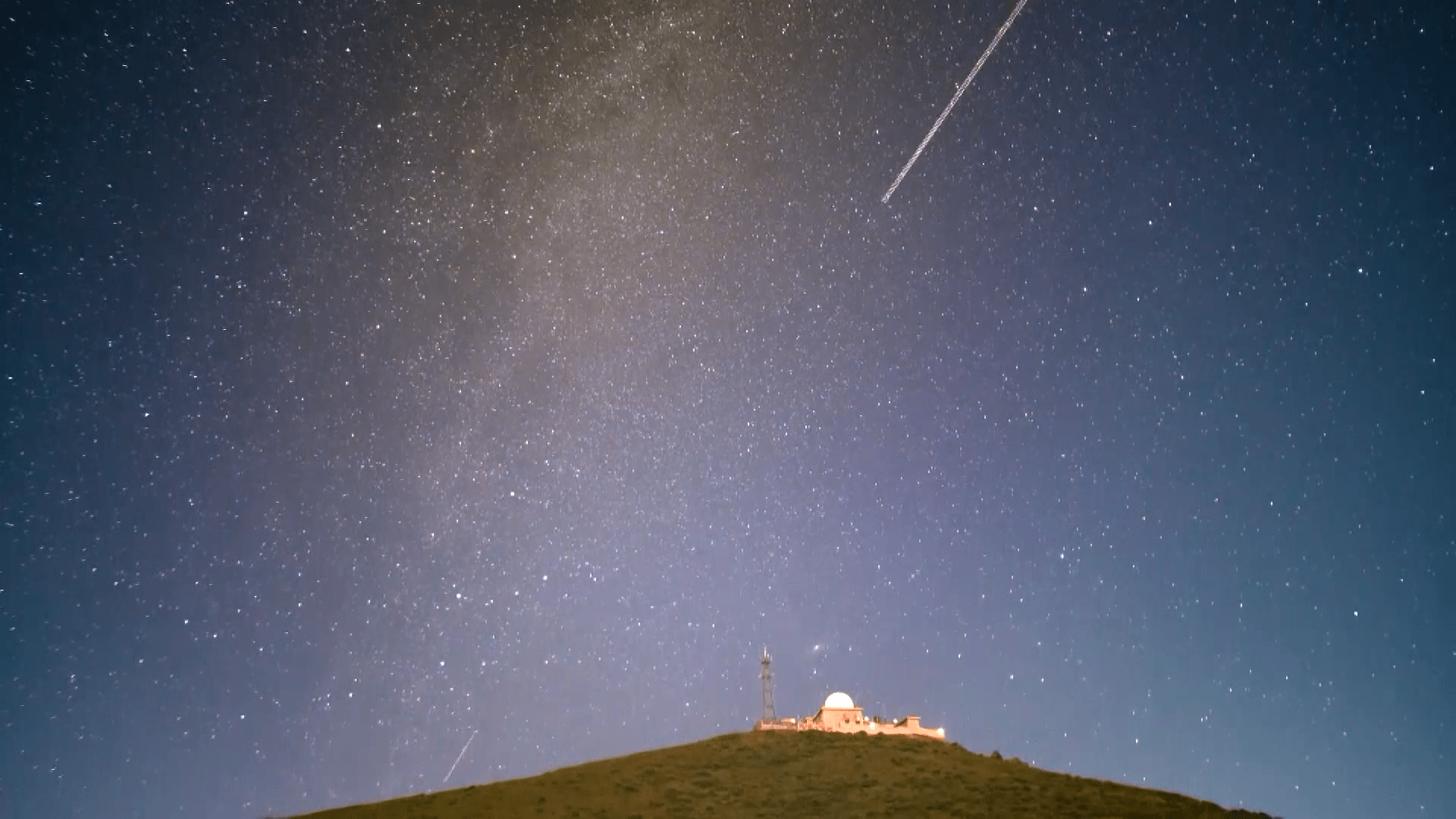 1920x1080 Time Lapse Captures Stunning Perseid Meteor Shower In SW China's Yunnan Province