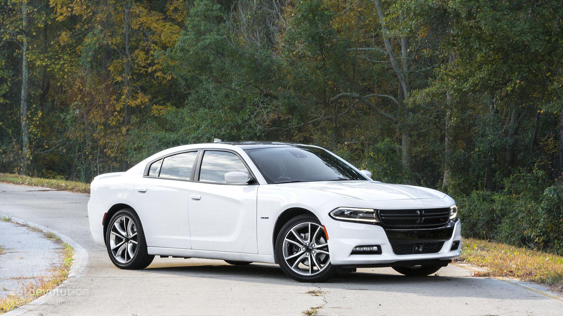 1920x1080 Dodge Charger R T Wallpaper: Right In The Middle