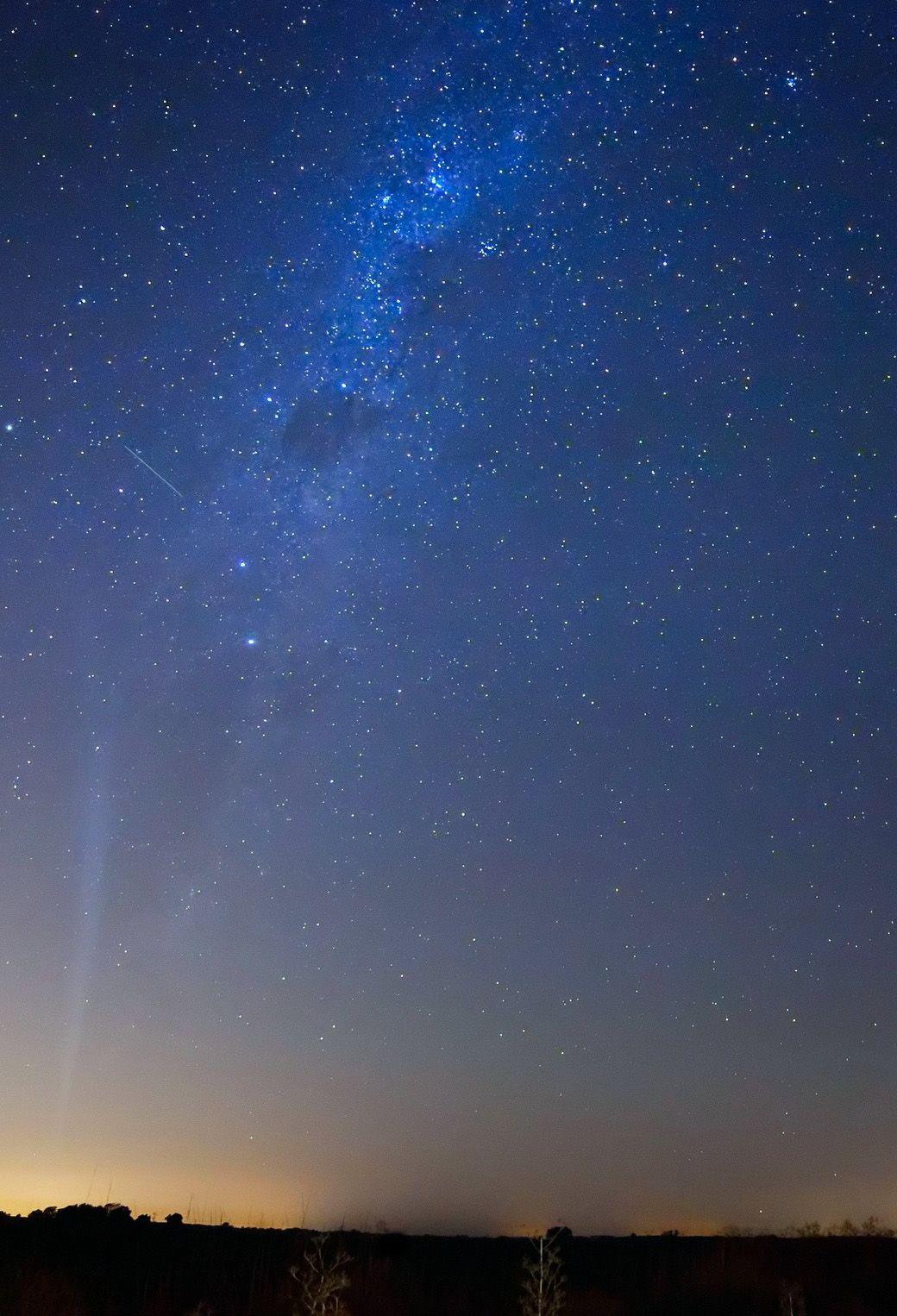 1040x1526 Best iOS 7 Wallpaper with Live Parallax Effects