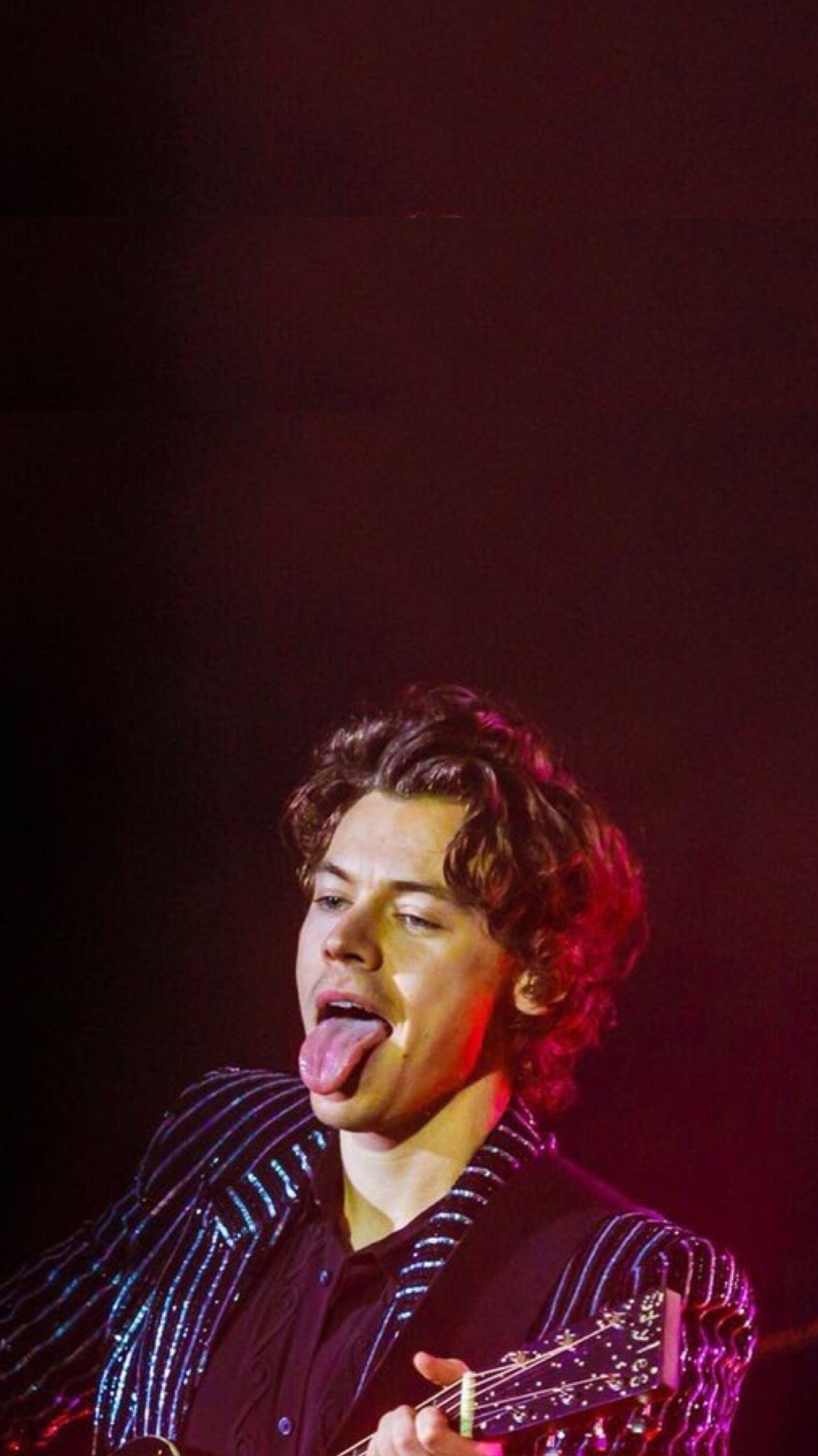2048x3644 Harry Styles HD Mobile Wallpaper